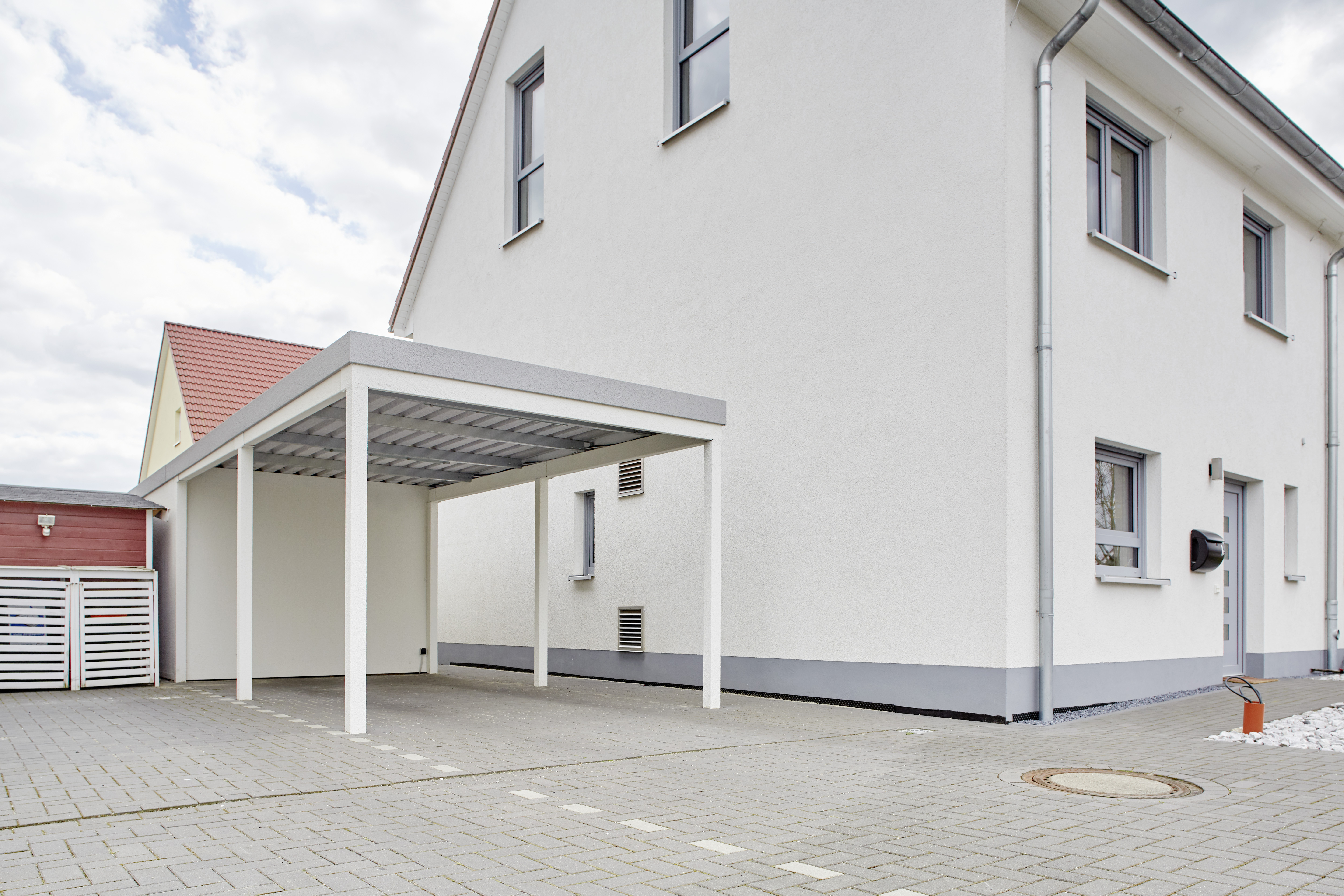 Carport mit Abstellraum in Essen